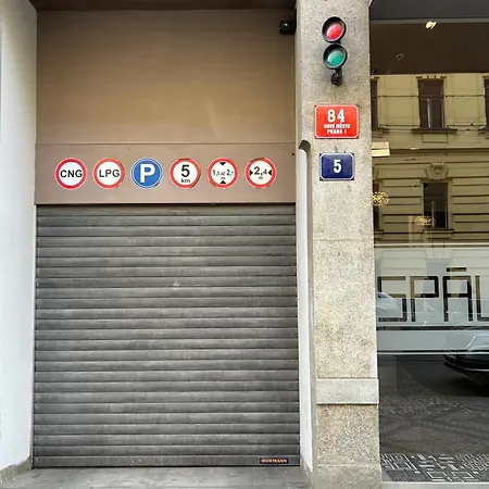 Luxury Spalena Apartment