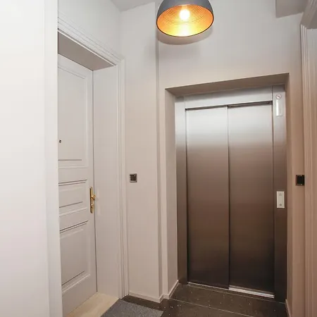 Luxury Spalena Apartment *