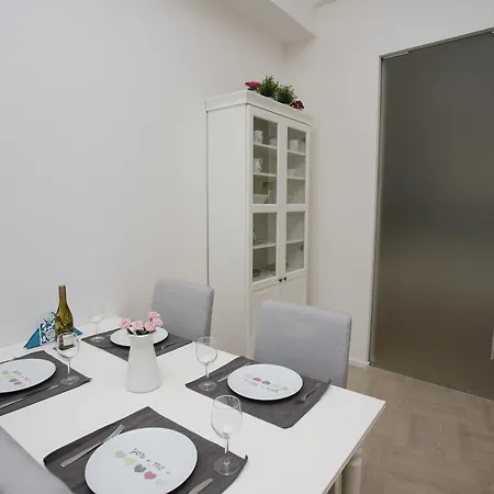 Luxury Spalena Apartment *
