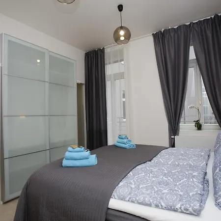 Luxury Spálená